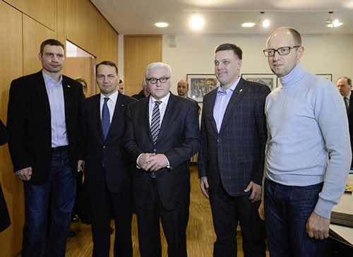 2014: Steinmeier empfängt Faschisten in Kiew